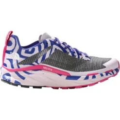 The North Face TNF X Elvira VECTIV™ Infinite Trail Running Schoenen Dames - Lapis Blue Fernando Elvira Collab Print/Lavender Fog -Mode Schoenen the north face womens tnf x elvira vectiv infinite trail running shoes lapis blue fernando elvira collab print lavender fog 4 1305221