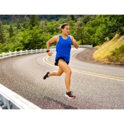 Topo Athletic Specter Dames Hardloopschoenen - Espresso/peach -Mode Schoenen topo athletic specter womens running shoe black peach 6 1261795